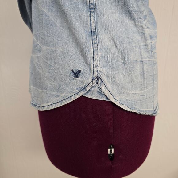 Women's American Eagle Button Down Denim Long Sleeve Top | Size Medium - Picture 7 of 11